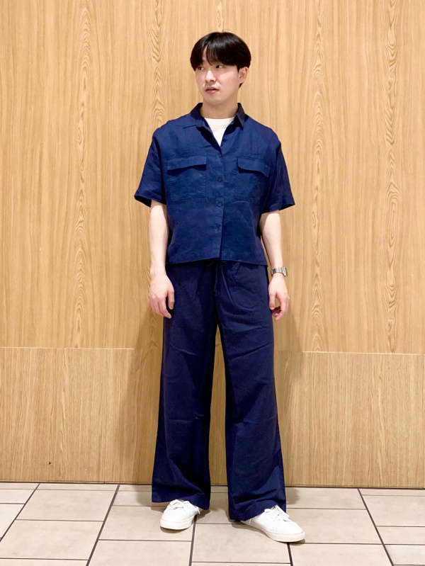 クルーネックTシャツ、プレミアムリネンスキッパーボクシーシャツの 