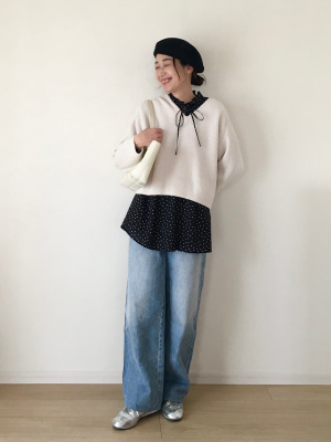 ユニクロC ユニクロシー　vネックショートセーター XL ホワイト　ブラック UNIQLO - ユニクロC ユニクロシー vネックショートセーター XL