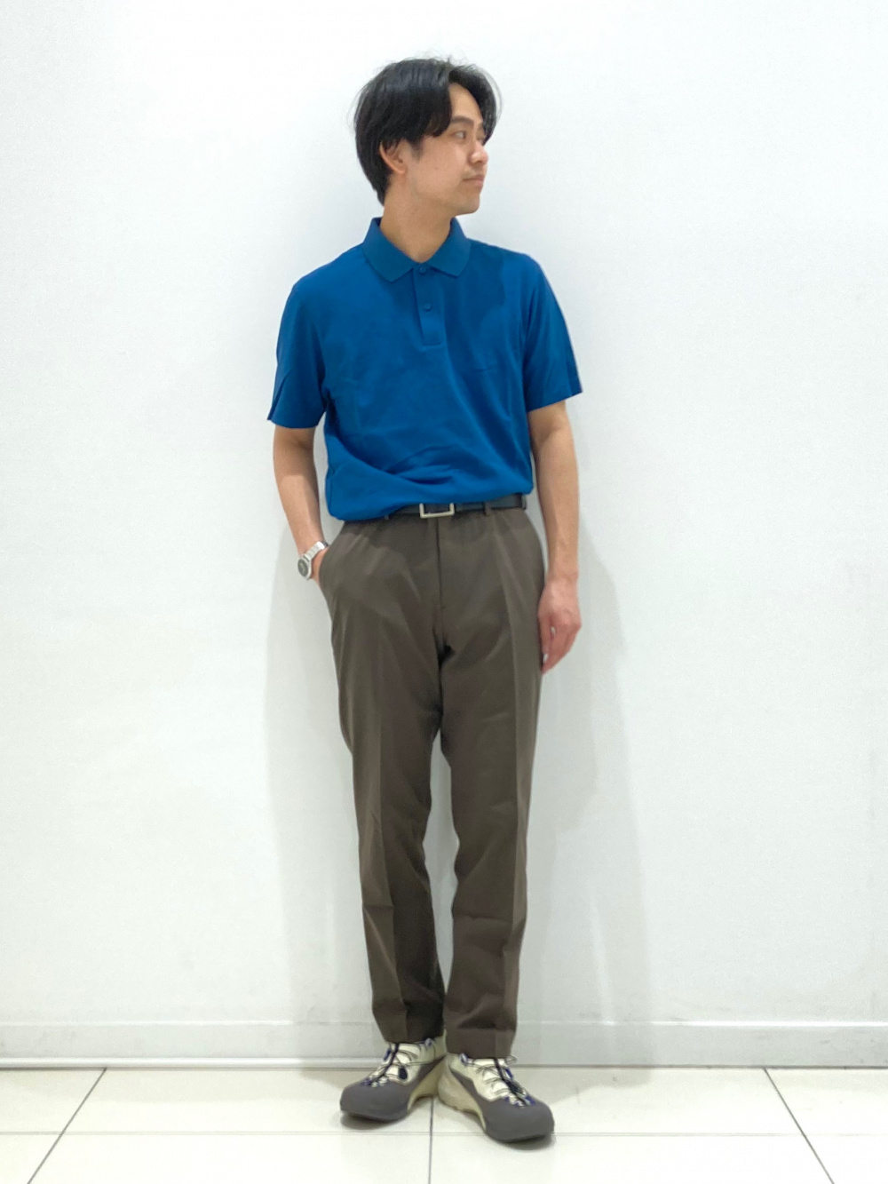 プレミアムリネンシャツ、感動パンツ」の着用コーディネート| ユニクロ公式