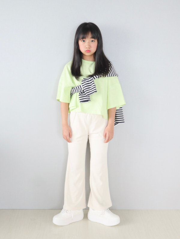 フリースクルーネックTシャツ、ヒートテックハイソックス/ケーブル
