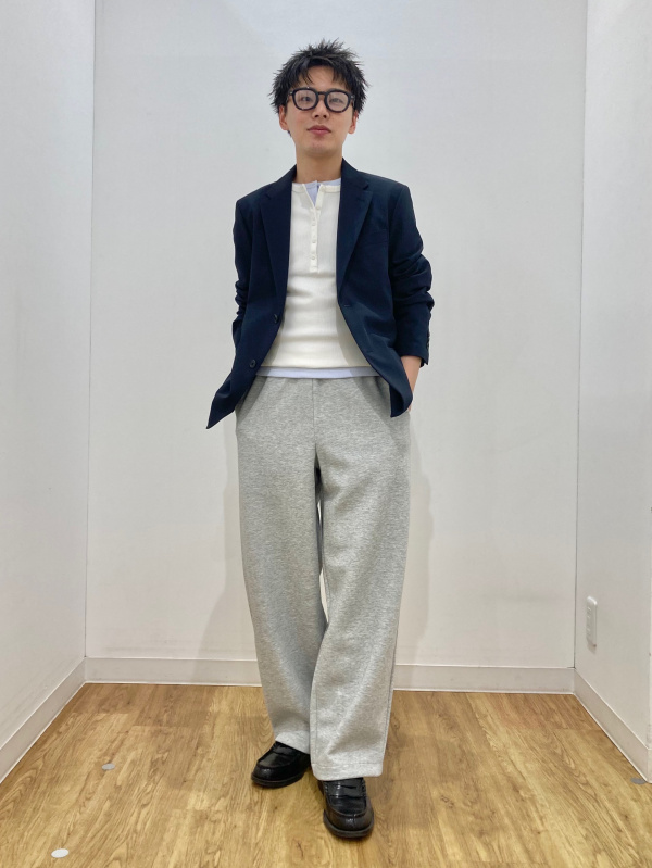 スウェットワイドパンツ、感動ジャケットのコーディネート・着用