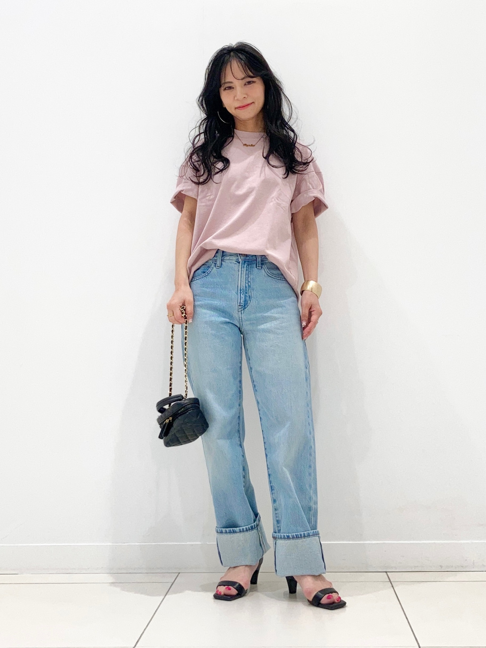 パフテックロングコートリラックスフィット、ストレートジーンズ」の