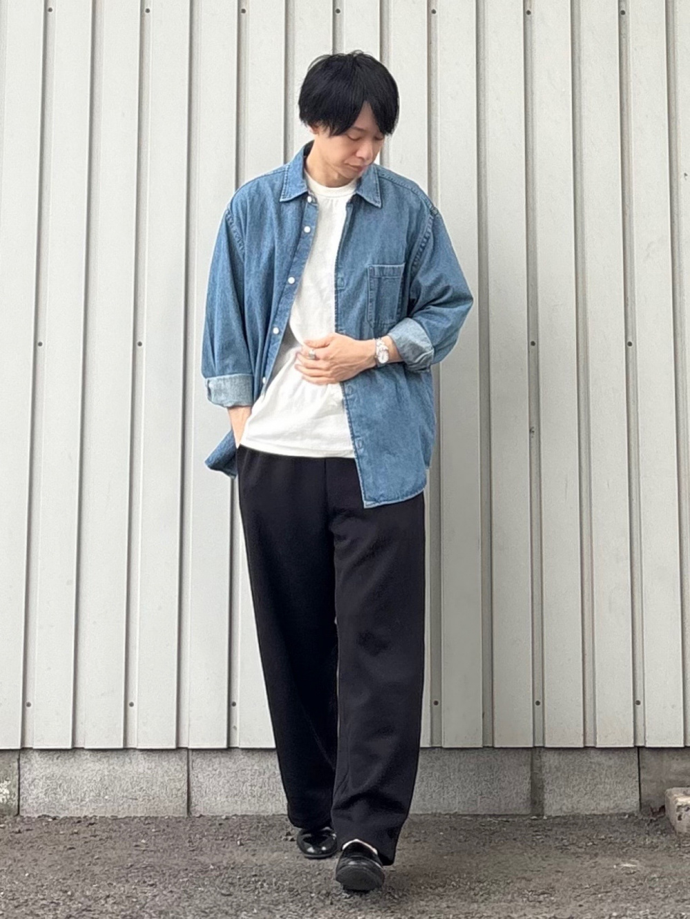 スウェットワイドパンツ、ミラノリブフルジップカーディガン」の着用