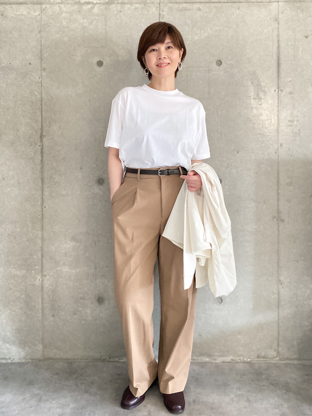 リブヘンリーネックT/長袖、タックワイドパンツ」の着用コーディネート