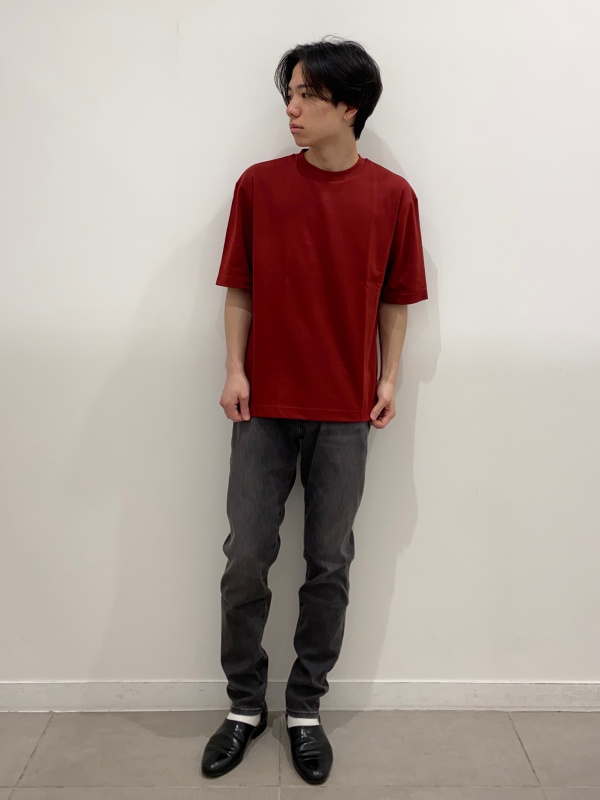 MEN's 「エアリズムコットンオーバーサイズt」styling ideas | UNIQLO