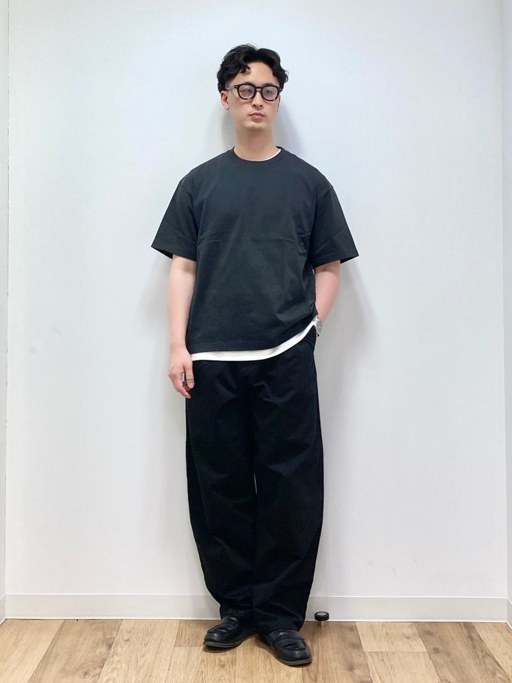 ジップアップブルゾン、バレルパンツ」の着用コーディネート| ユニクロ公式
