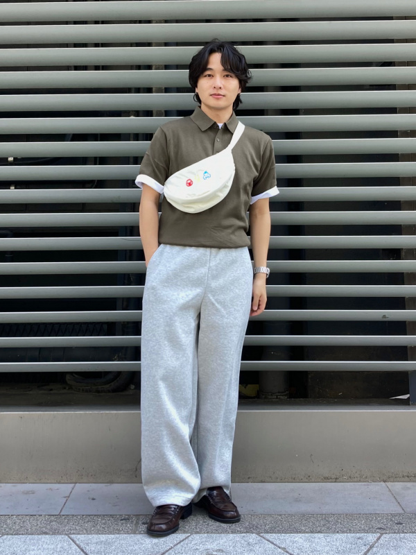 スウェットワイドパンツ、クルーネックフルジップカーディガンの