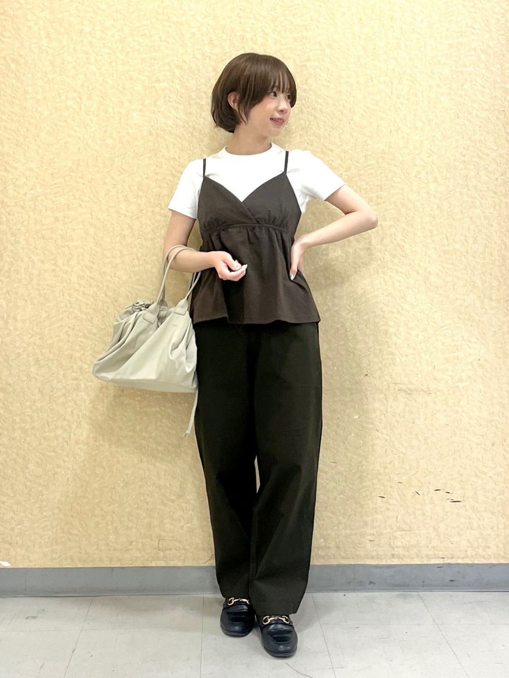 Check styling ideas for「U Crew Neck T-Shirt」| UNIQLO TH