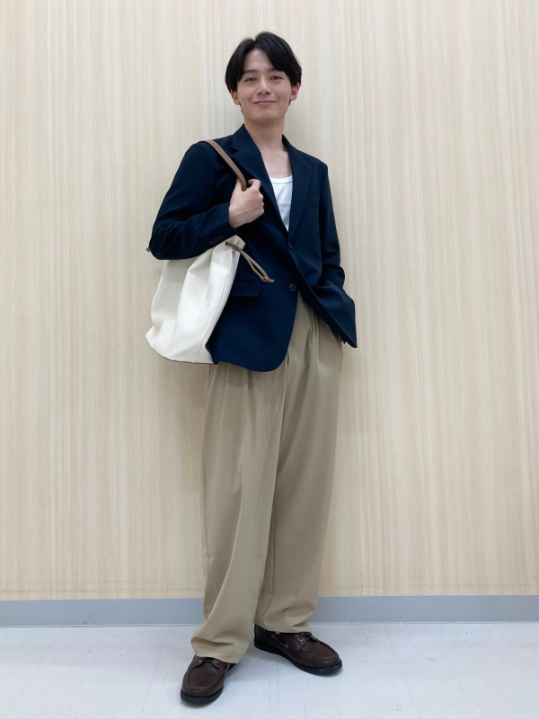 感動ジャケット、感動パンツのコーディネート・着用イメージ｜ユニクロ公式