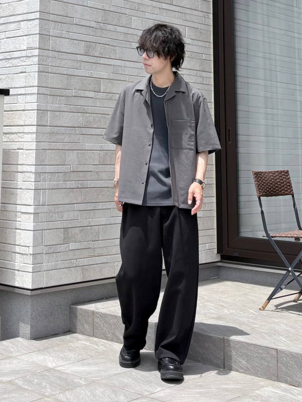 スウェットワイドパンツ、感動ジャケットのコーディネート・着用