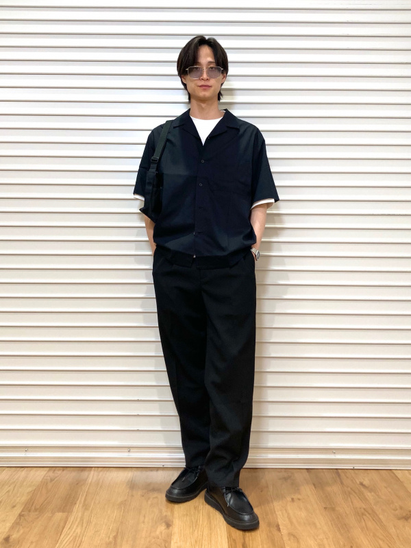 リラックスフィットジャケット、タックワイドテーパードパンツの