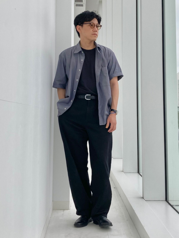 クルーネックTシャツ、ボクシーシャツのコーディネート・着用イメージ