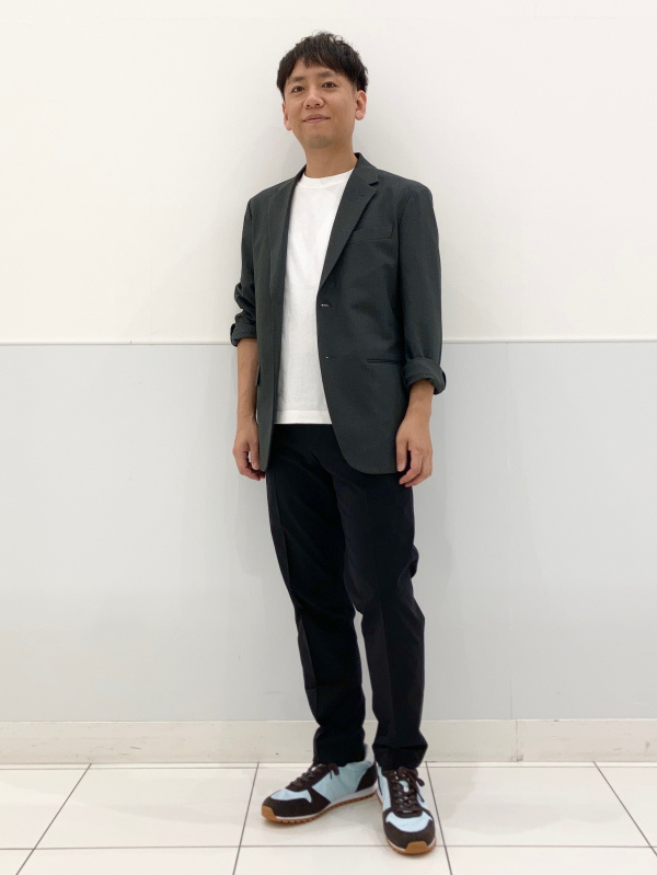 感動ジャケット、感動パンツのコーディネート・着用イメージ｜ユニクロ公式