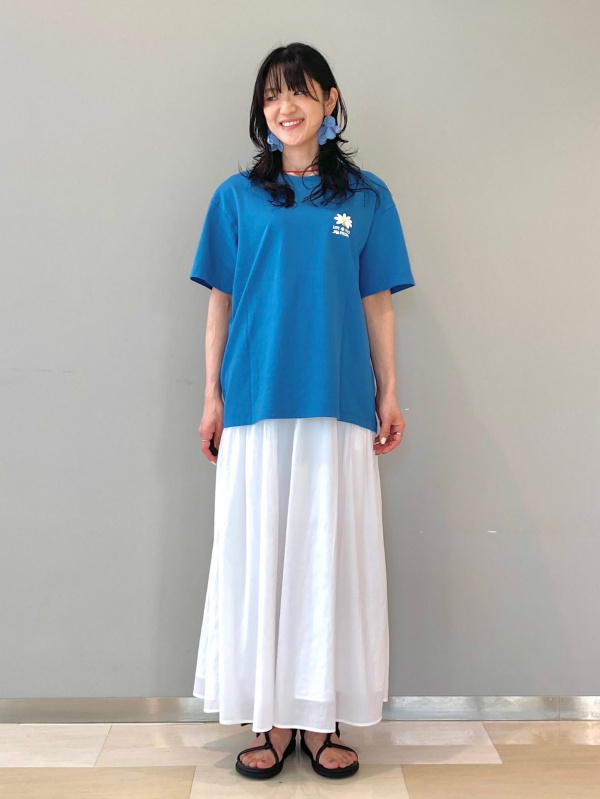 Outfit ideas of「ZO＆FRIENDS UT (SHORT SLEEVE GRAPHIC T-SHIRT