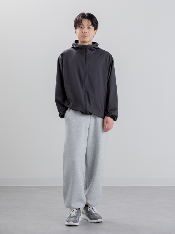 スウェットワイドパンツ、クルーネックフルジップカーディガンの
