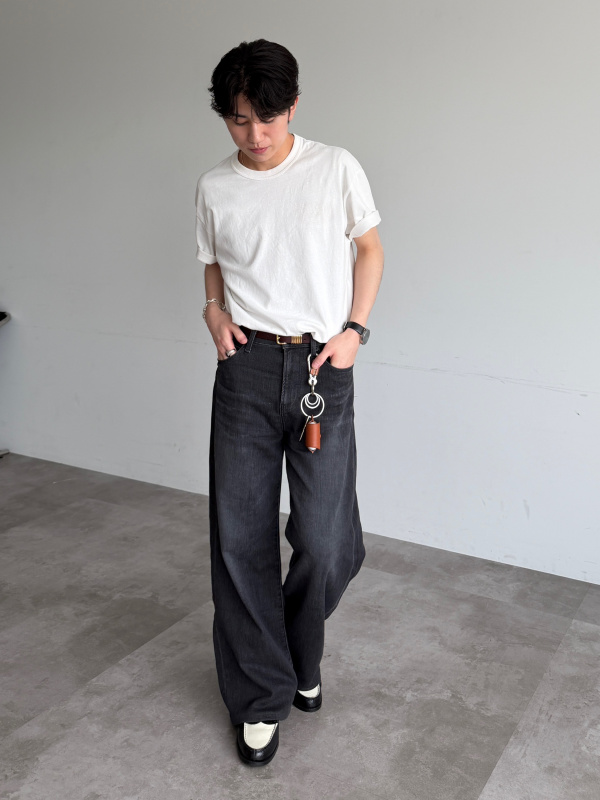 もここページ♡ EZYワイドストレートジーンズのコーディネート・着用イメージ