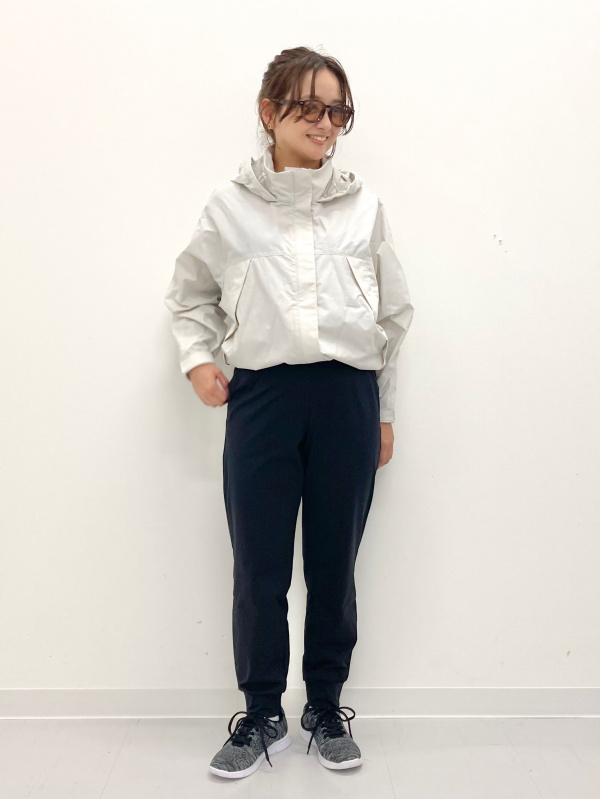 ウルトラストレッチアクティブジョガーパンツ（レディース）の着用