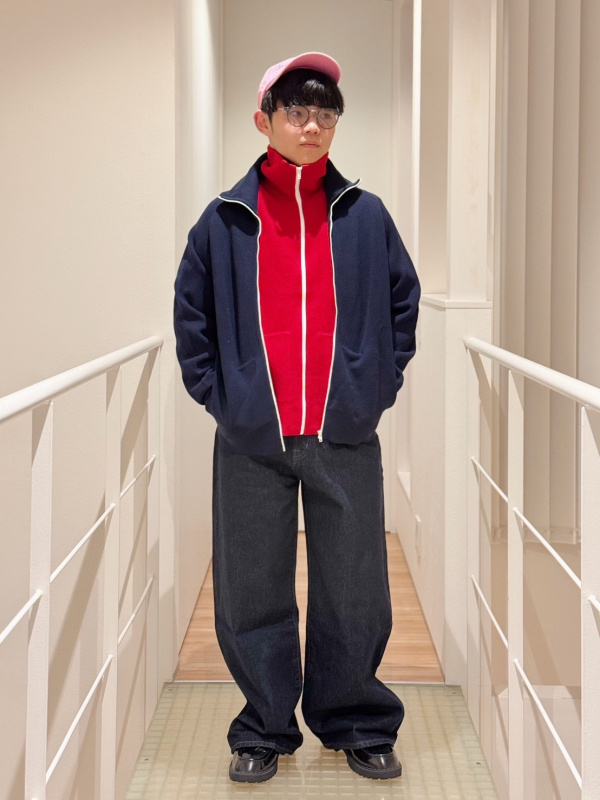 ミラノリブフルジップカーディガン、タックストレートパンツ／デニムの
