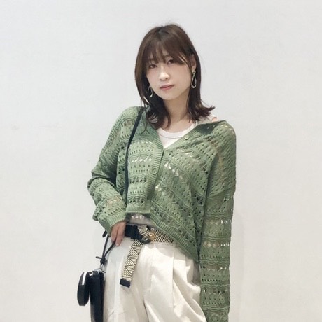 ニットクロップドタンクトップ+E（レディース）の着用コーディネート