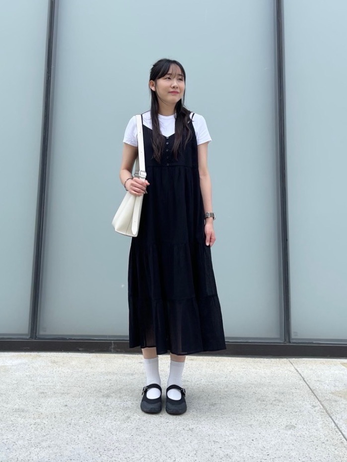 Check styling ideas for「Faux Leather Square Shoulder Bag」| UNIQLO MY