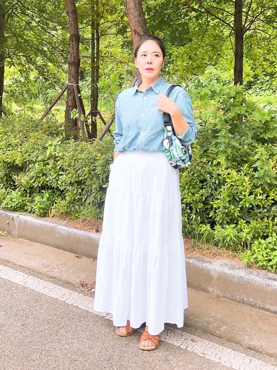 Check styling ideas for MINI SHORT SLEEVE T SHIRT CRINKLE COTTON TIERED SKIRT UNIQLO CA
