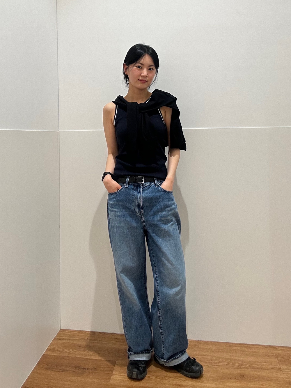 「포켓터블UV PROTECTION파카、NY POP ART UT(그래픽T·반팔)Basquiat B」의 스타일링 팁을 확인해보세요