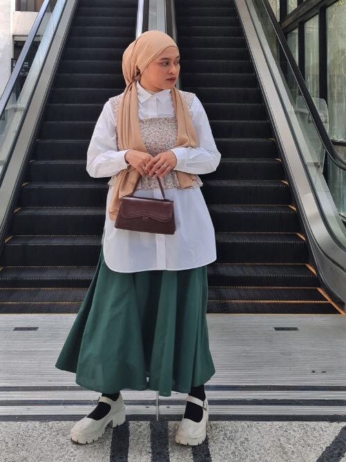 Check styling ideas for Mermaid Long Skirt UNIQLO SG