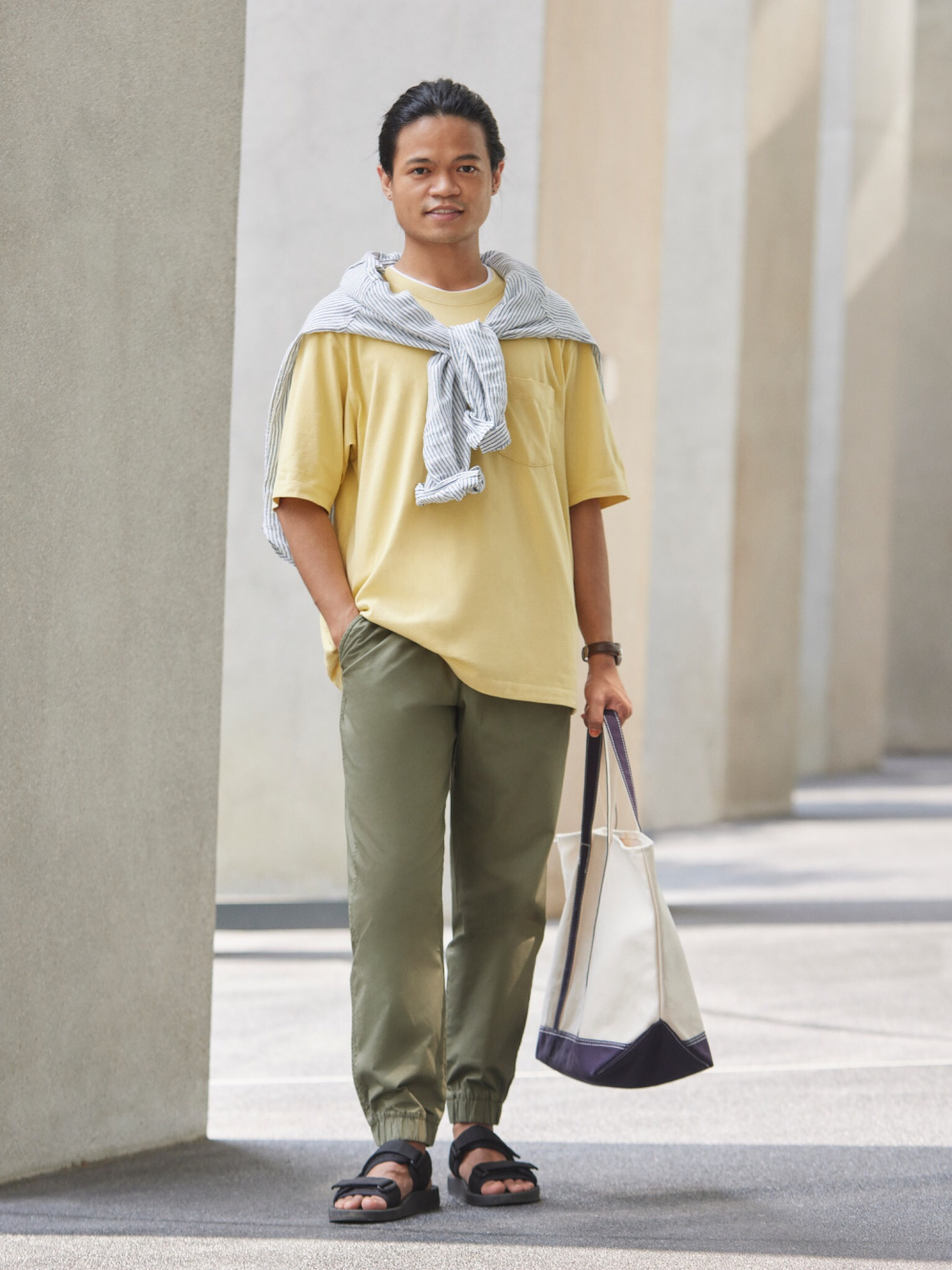 Check styling ideas for「Cotton Relaxed Jogger Pants」 UNIQLO TH
