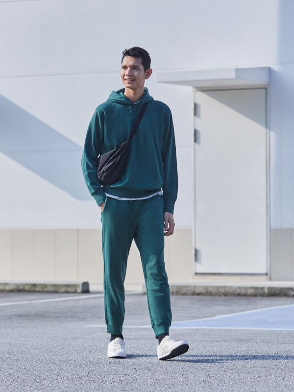 Uniqlo Jogger Track & Sweat Pants for Men