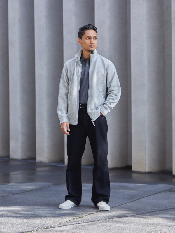 Uniqlo store track jacket