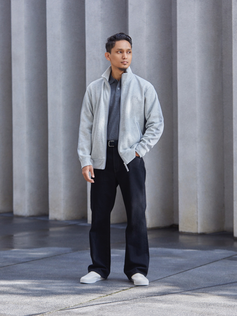 Check styling ideas for「Track Jacket JW Anderson、Track Pants JW Anderson」