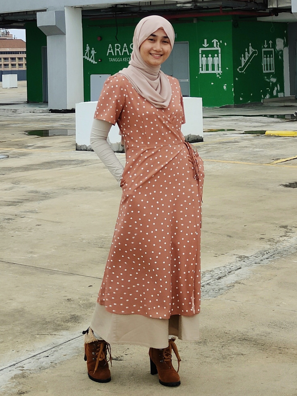 uniqlo printed wrap short sleeve dress Women's Printed Wrap Short-Sleeve Dress
