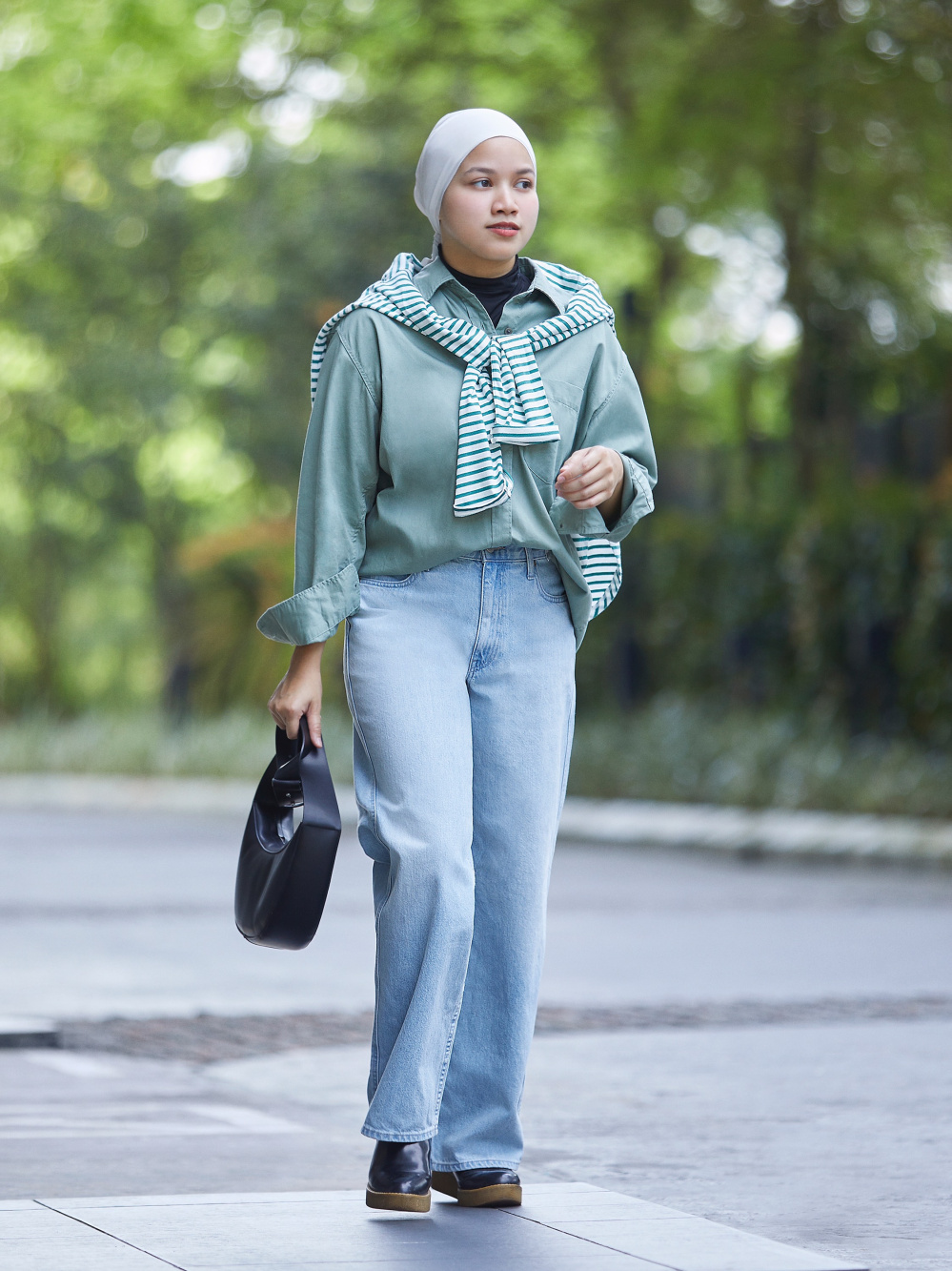 Check styling ideas for「Cotton Twill Oversized Shirt、Ultra Stretch Cropped  Leggings Pants」