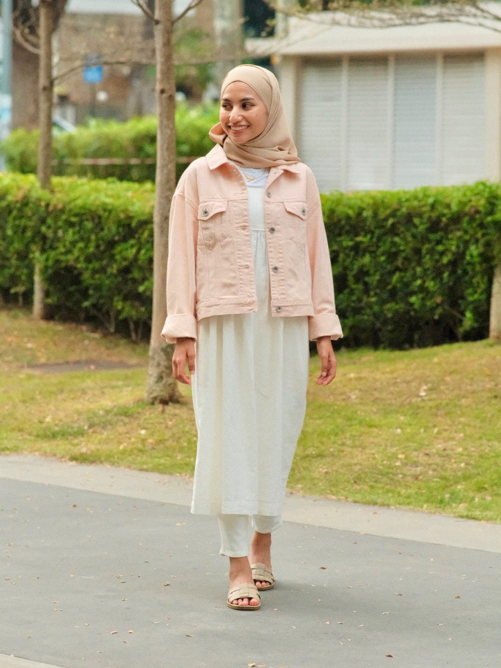 Check styling ideas for「Linen Blend Jumpsuit」