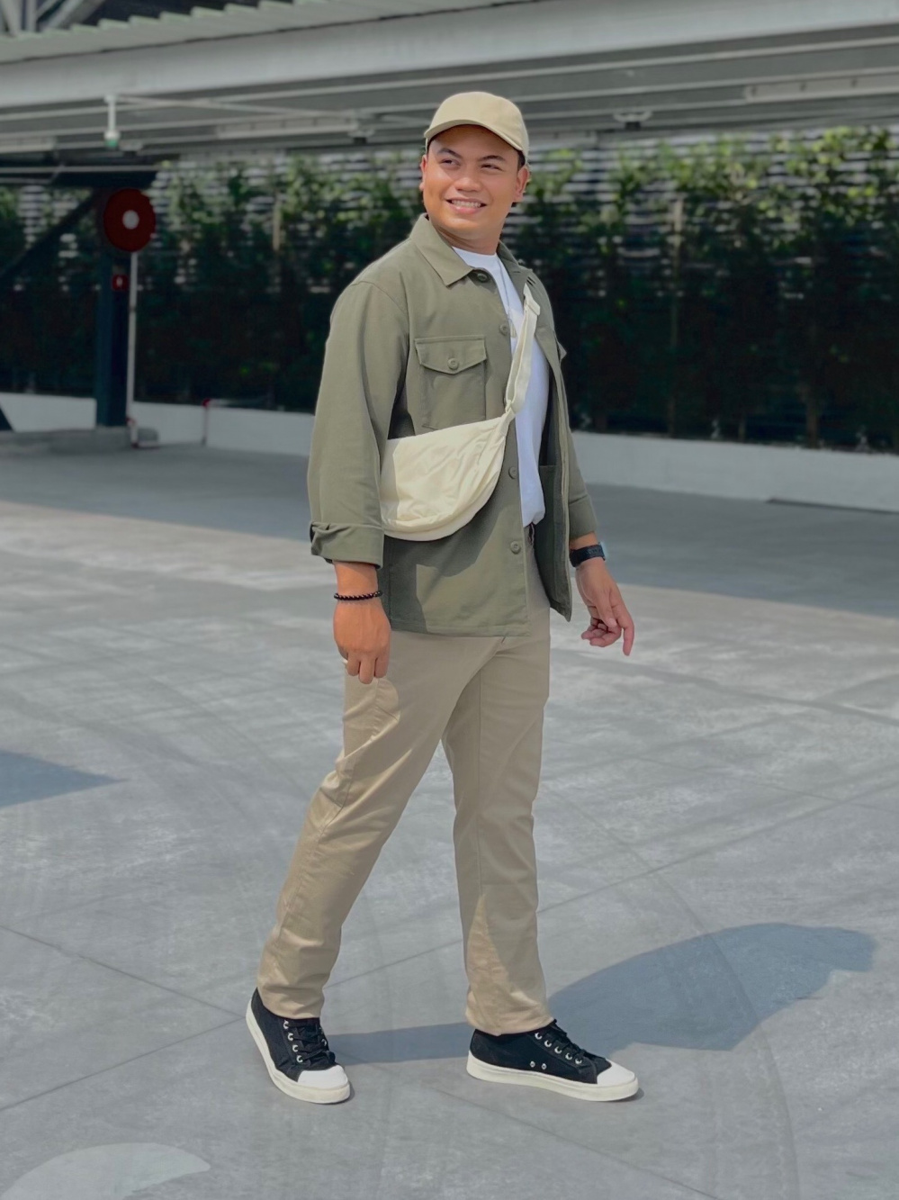 Check styling ideas for「Slim Fit Chino Pants」