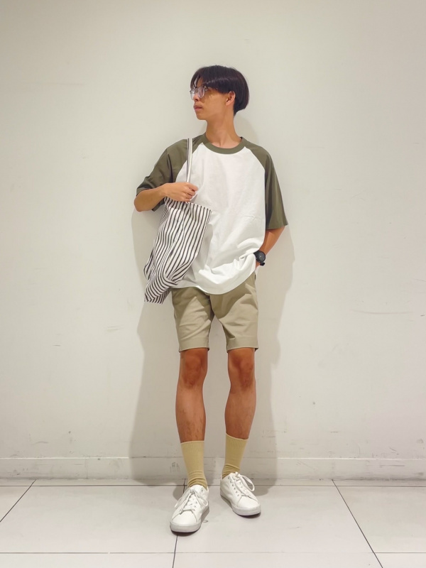 Uniqlo slim 2024 fit shorts