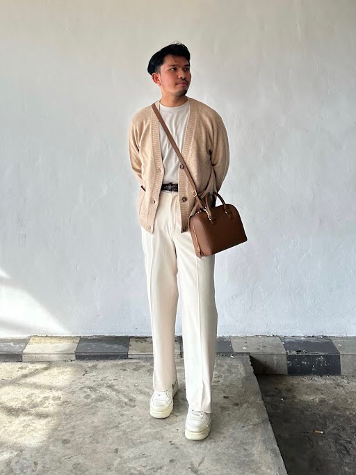 Leather Boston Bag with Soup Acce