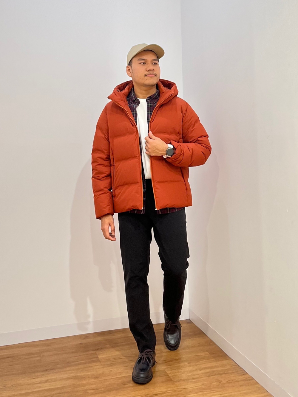 Check styling ideas for「Miracle Air Pants (AirSense) - Cotton Like -  Regular Length 76 cm* - Can Be Set Up With Jacket、Seamless Down Parka (3D  Cut)」