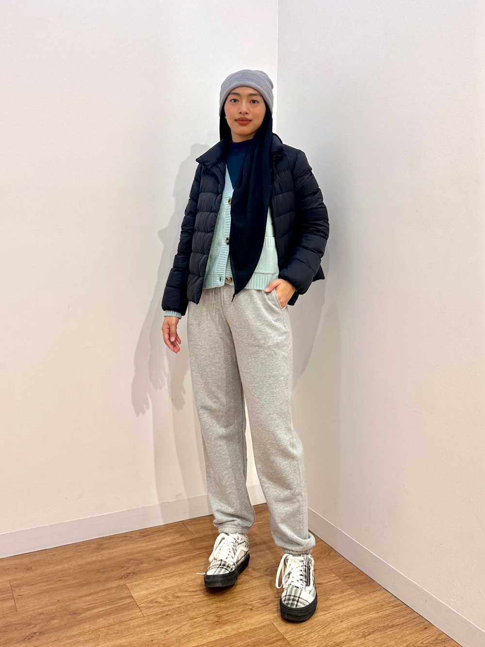 Check styling ideas for「Sweat Pants、AIRism Cotton Bra Tube