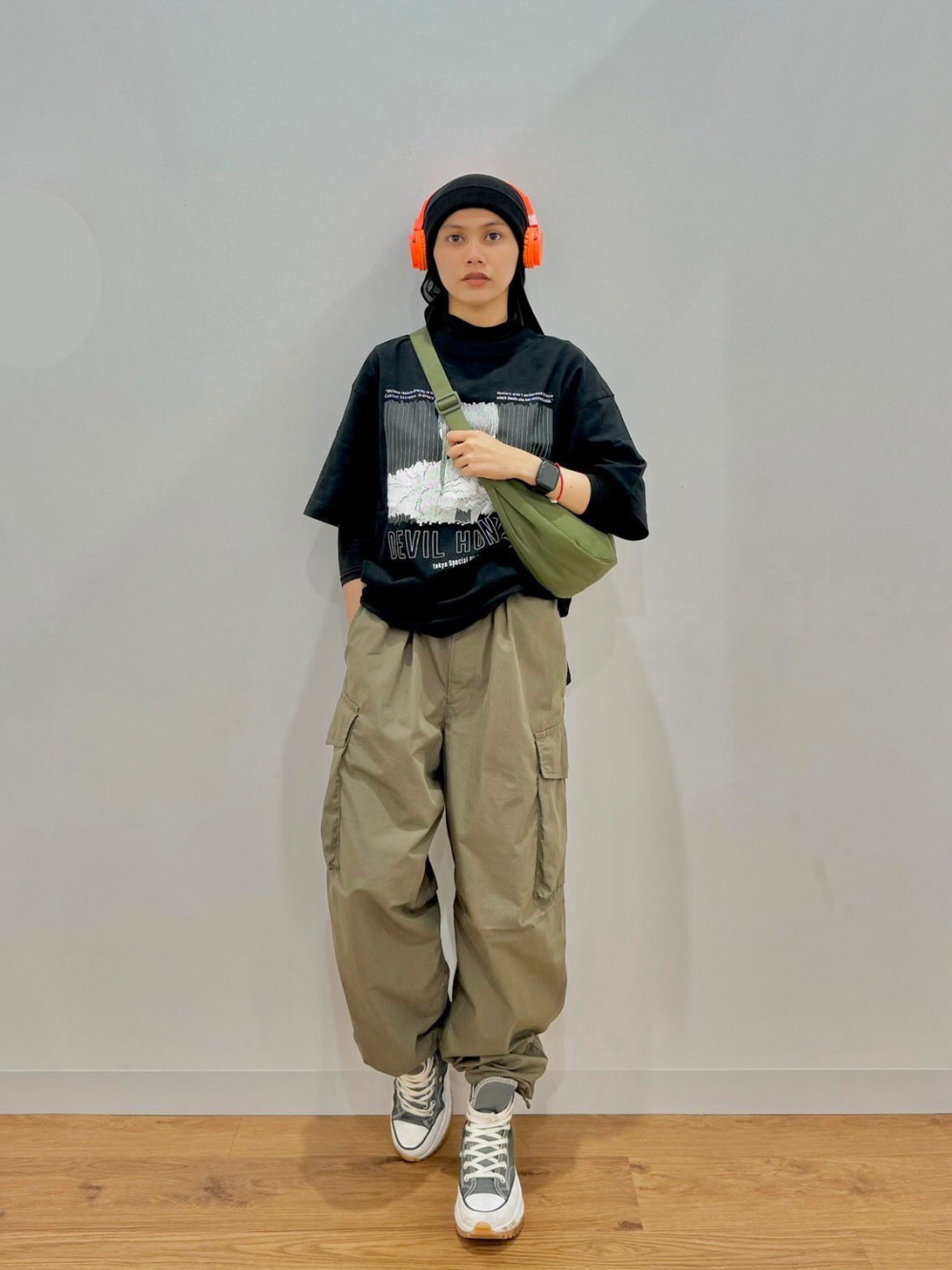 Check styling ideas for「Wide-Fit Parachute Cargo Pants」