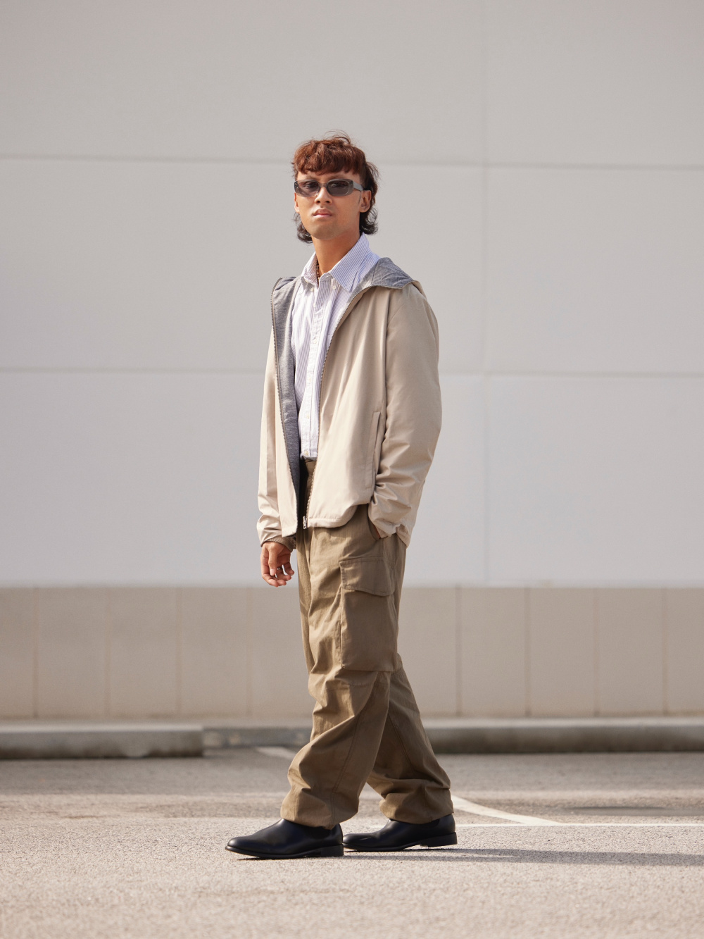 Check styling ideas for「U Crew Neck T-Shirt、Ultra Light Down Jacket (3D Cut  Wide Quilt)」