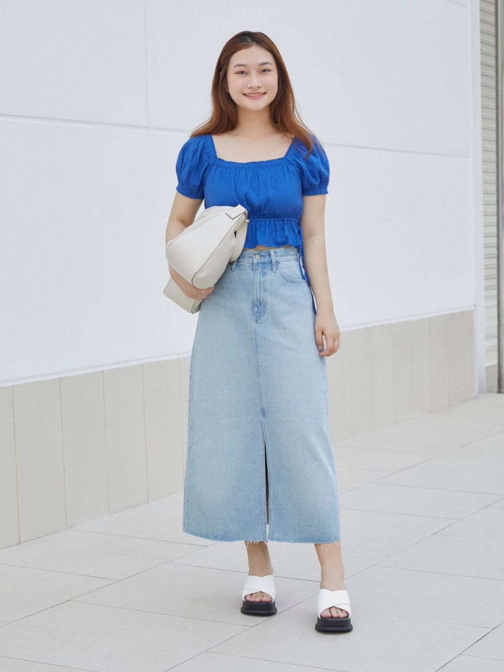 Check styling ideas for「Smooth Cotton Relaxed Crew Neck Sweater、Denim Long  Skirt」