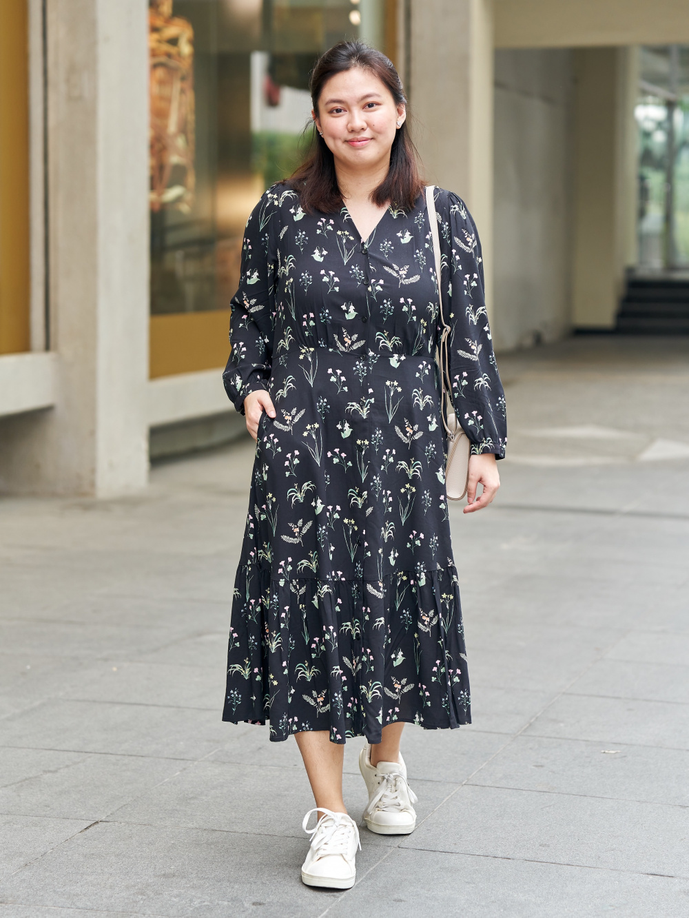 green emerald velvet dress Uniqlo Black White Daisy Floral V-neck Long Sleeve Fit & Flare Mini Dr   Brie