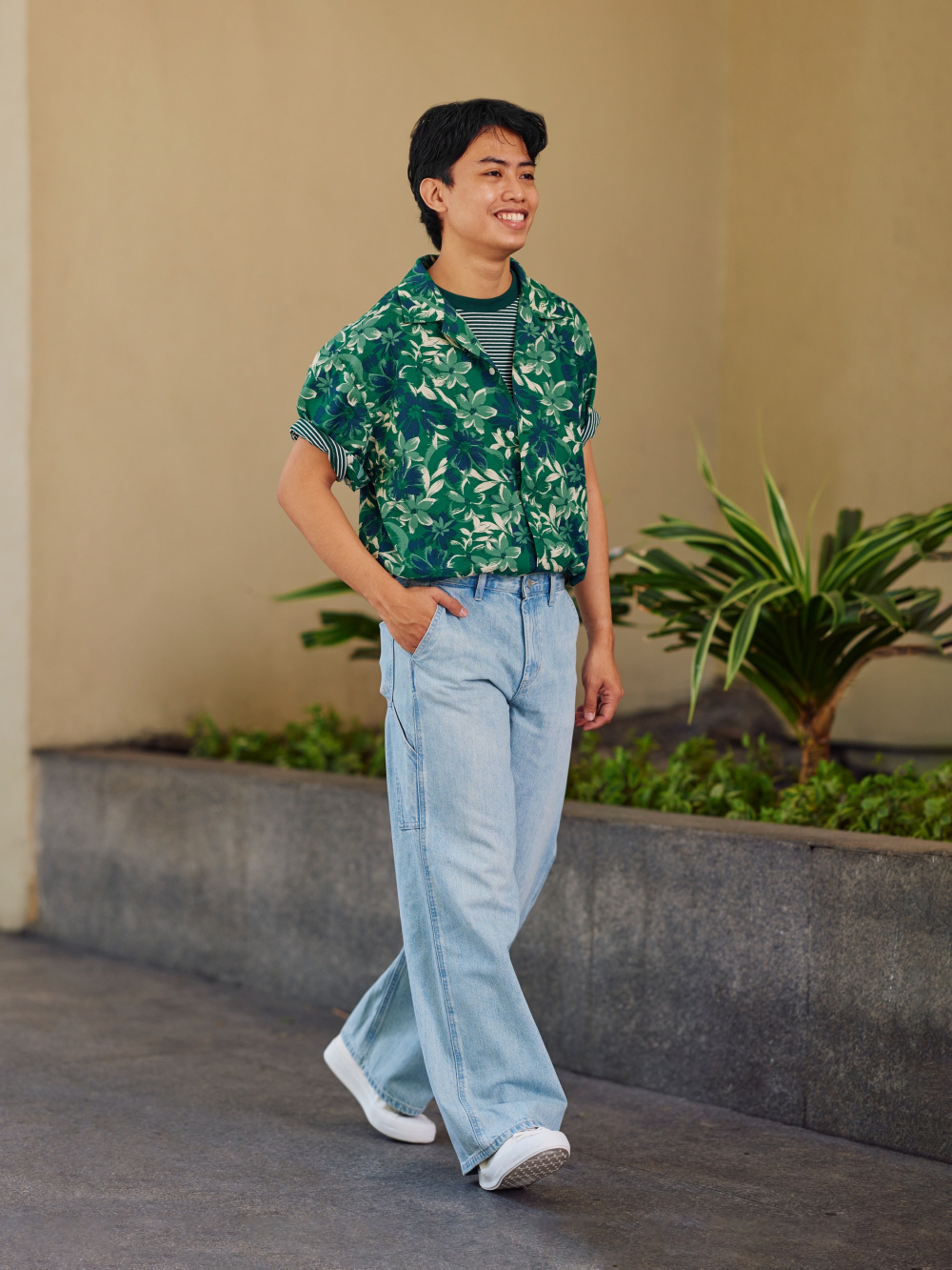 Check styling ideas for「Modal Cotton Open Collar Short Sleeve Shirt、JW  Anderson Relaxed Painter Pants」