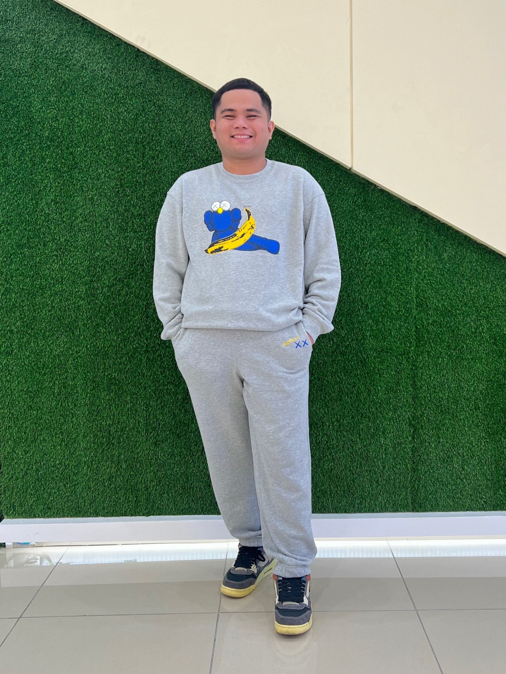 check-styling-ideas-for-kaws-warhol-sweat-pants-kaws-warhol-sweat