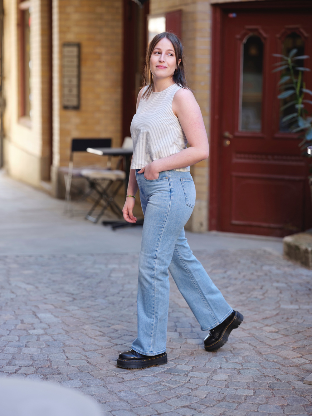 High waisted jeans outlet with cardigan