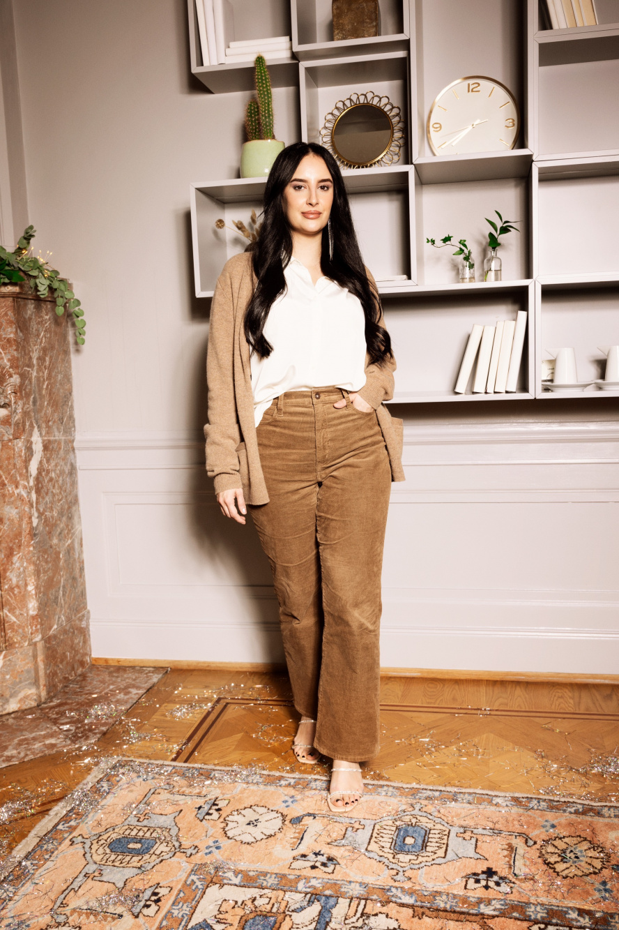 CORDUROY SLIM FLARED PANTS