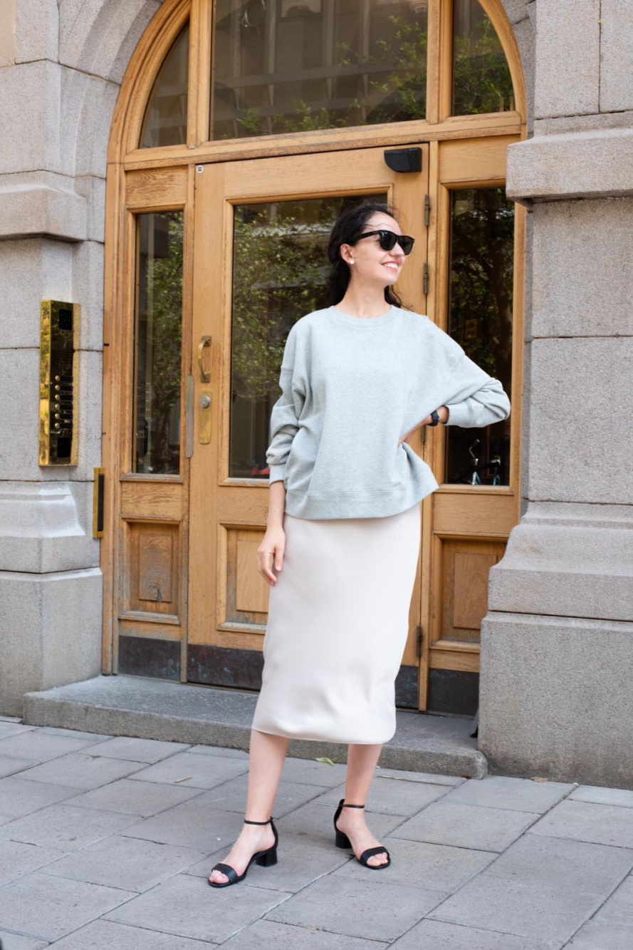 Elena | Vestido Midi Satinado con Suéter Incluido
