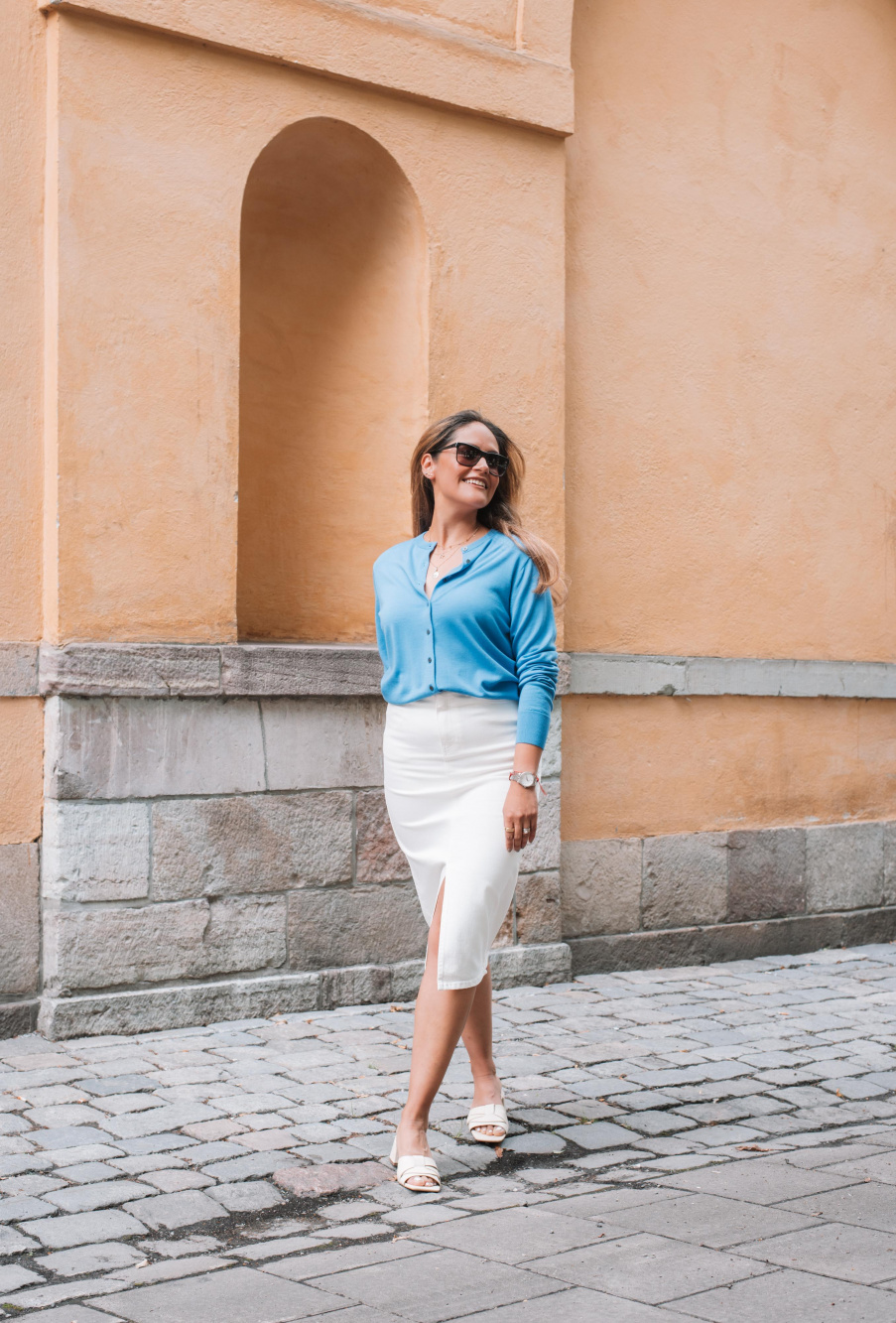 White pencil clearance skirt outfit ideas