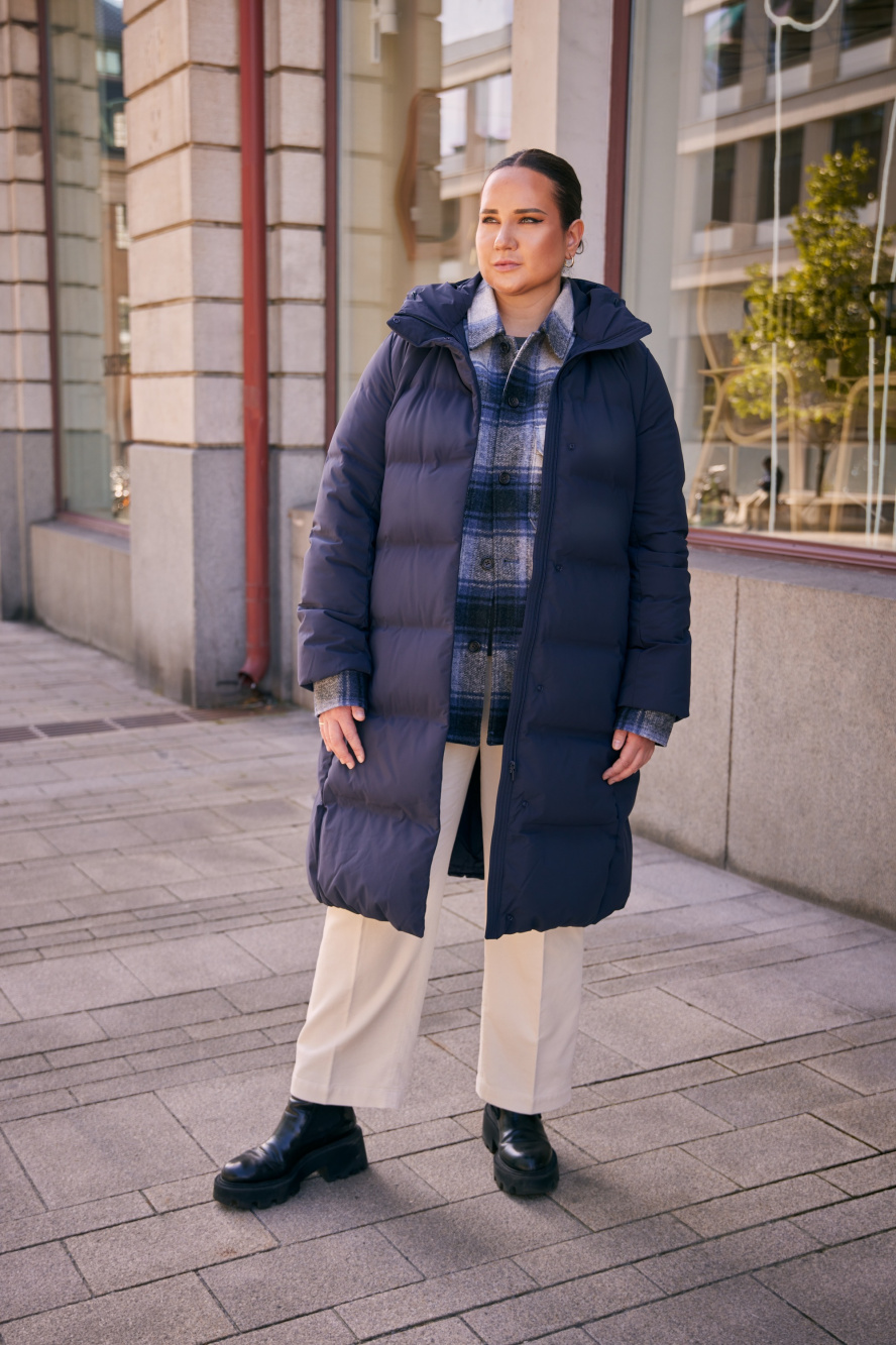 Check styling ideas for「Pile-Lined Fleece Jacket、Wide-Fit Pleated Pants」